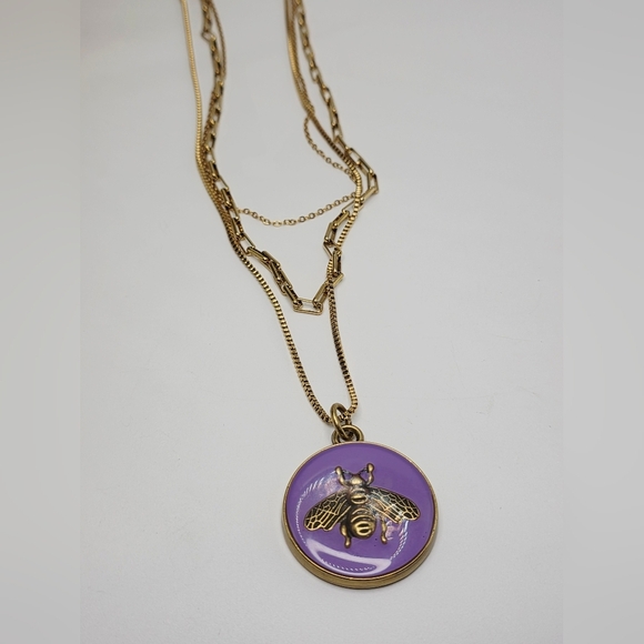 Gucci Lavender and Gold Bee Pendant Necklace - Picture 2 of 4
